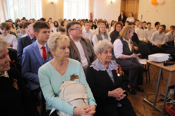 По следам смоленского «Сатурна»
