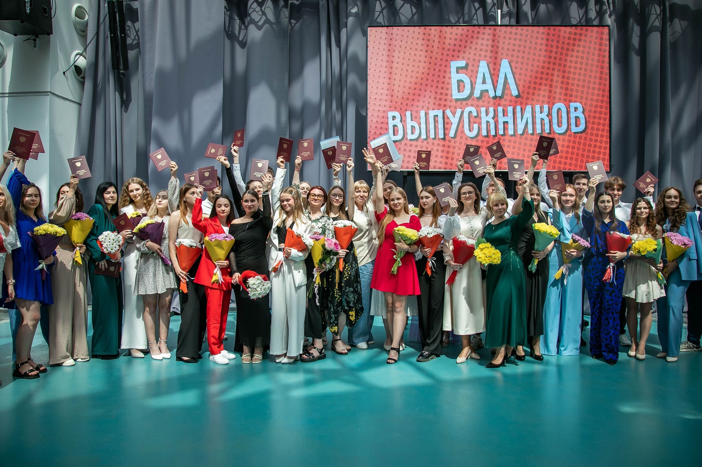 В Смоленской области состоялся «Бал выпускников – 2024»