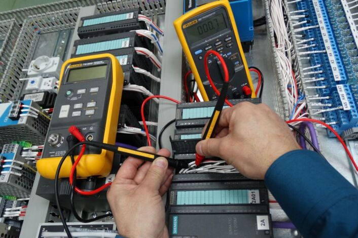 Специалист по эксплуатации транспортного электрооборудования и автоматики